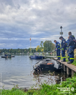 Schon beim Einsteigen ist Vorsicht geboten. Deshalb ist das Tragen von Rettungswesten im Boot und am Ufer Pflicht. Quelle: THW/ Dominic Herold