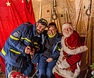 Der Weihnachtsmann sorgt für Geld in der Kasse des Neuköllner Helfervereins. Quelle: THW/ Anja Villwock