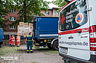 Palettenweise entladen die Neuköllner THW-Helfer ihre LKW. Quelle: THW/Yannic Winkler